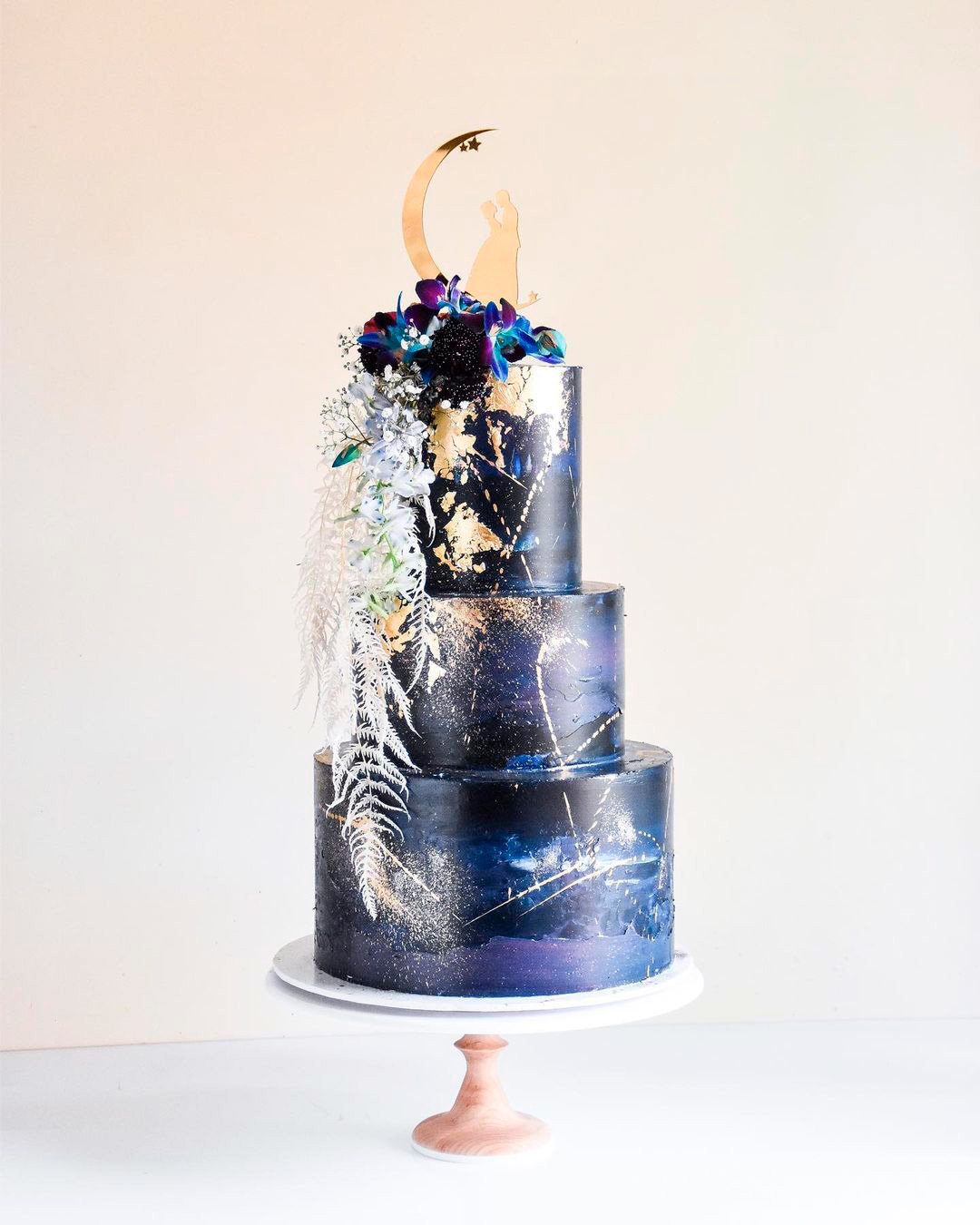 wedding cake ideas themed celestial