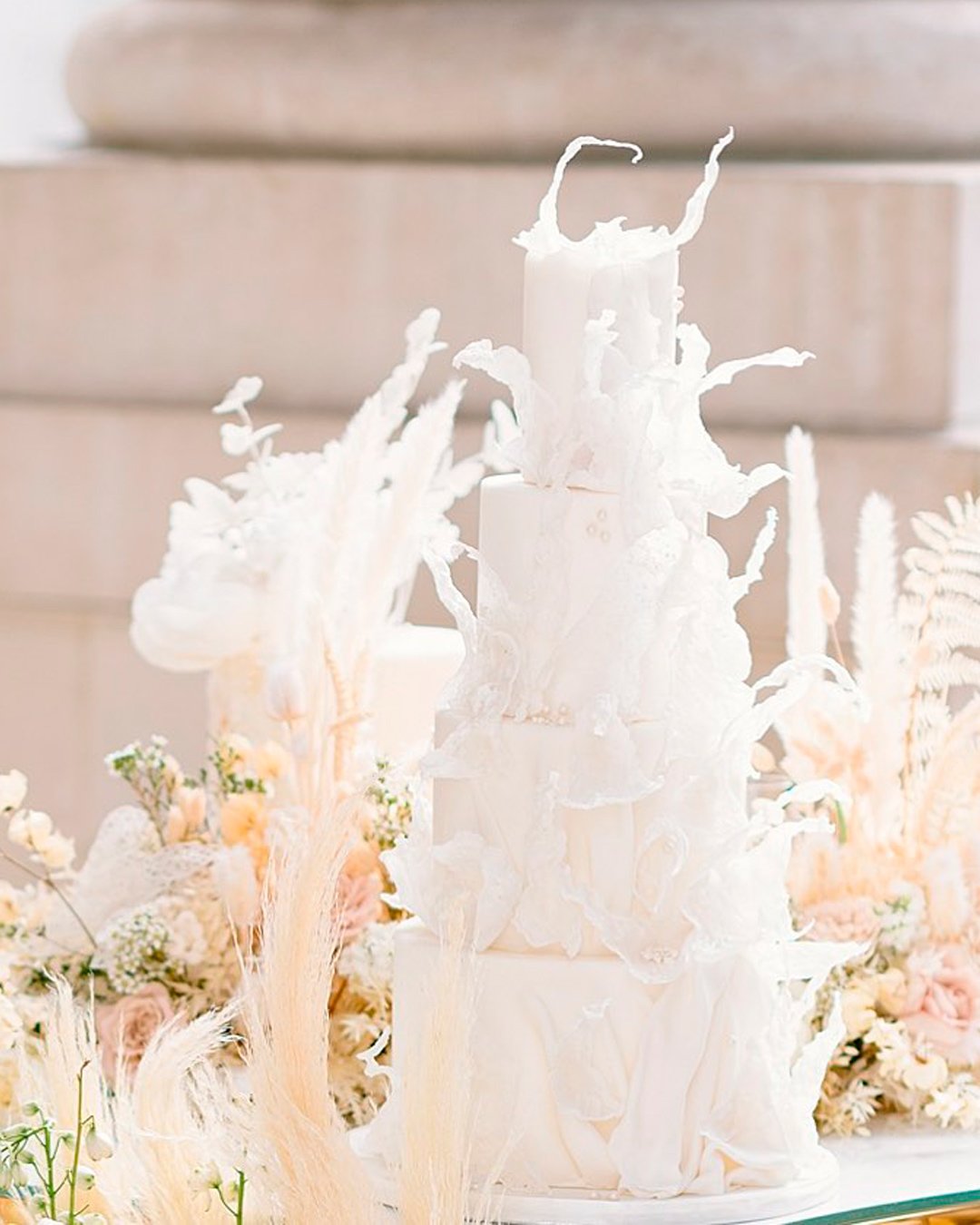 wedding cake ideas white petals
