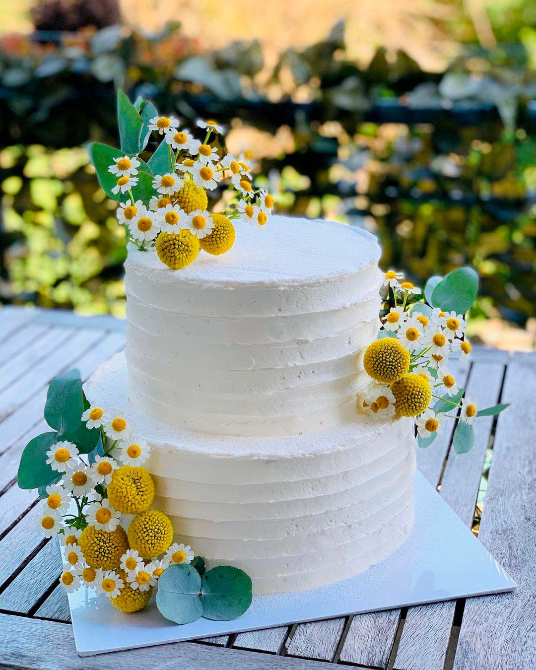 wedding cake ideas wild flowers