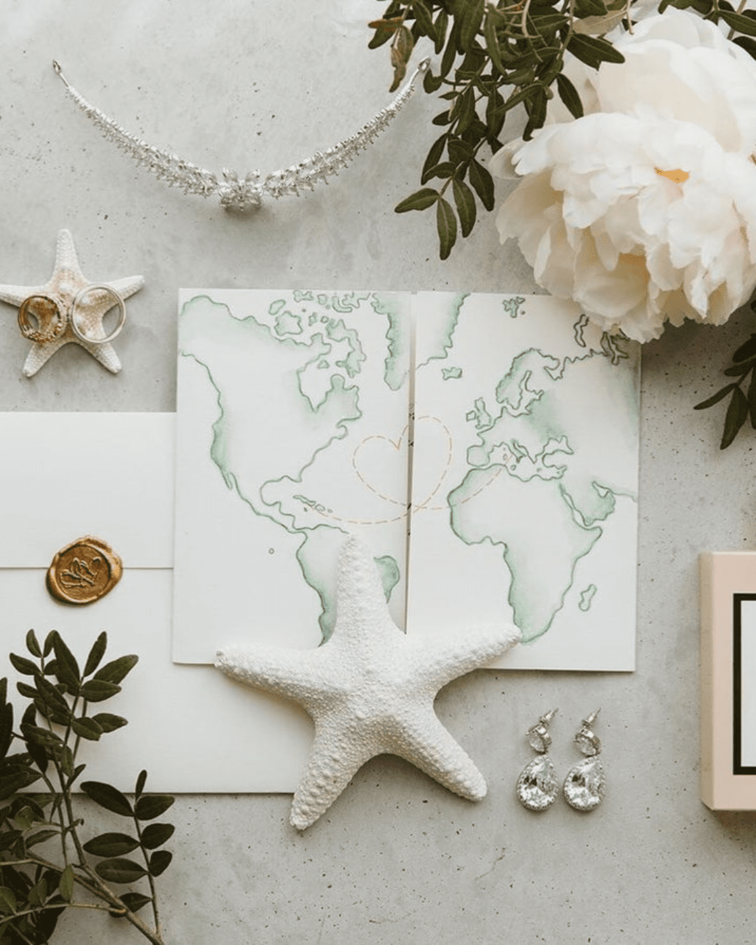 wedding ideas green and white printed map