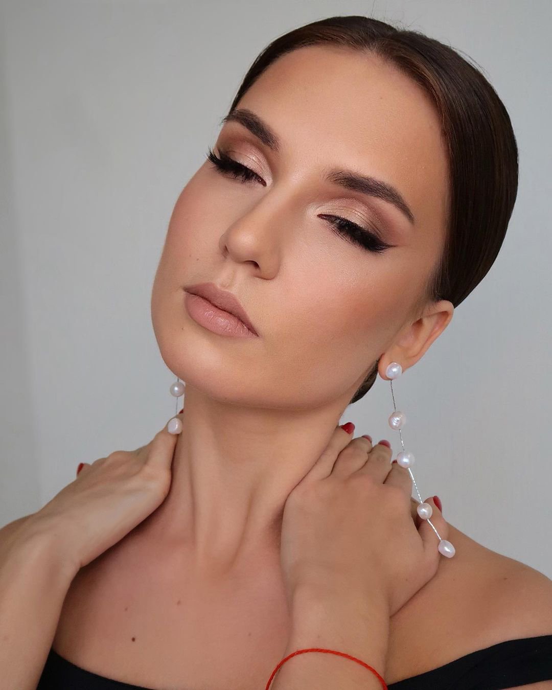 wedding makeup trends natural with elegant arrows mpobedinskaya
