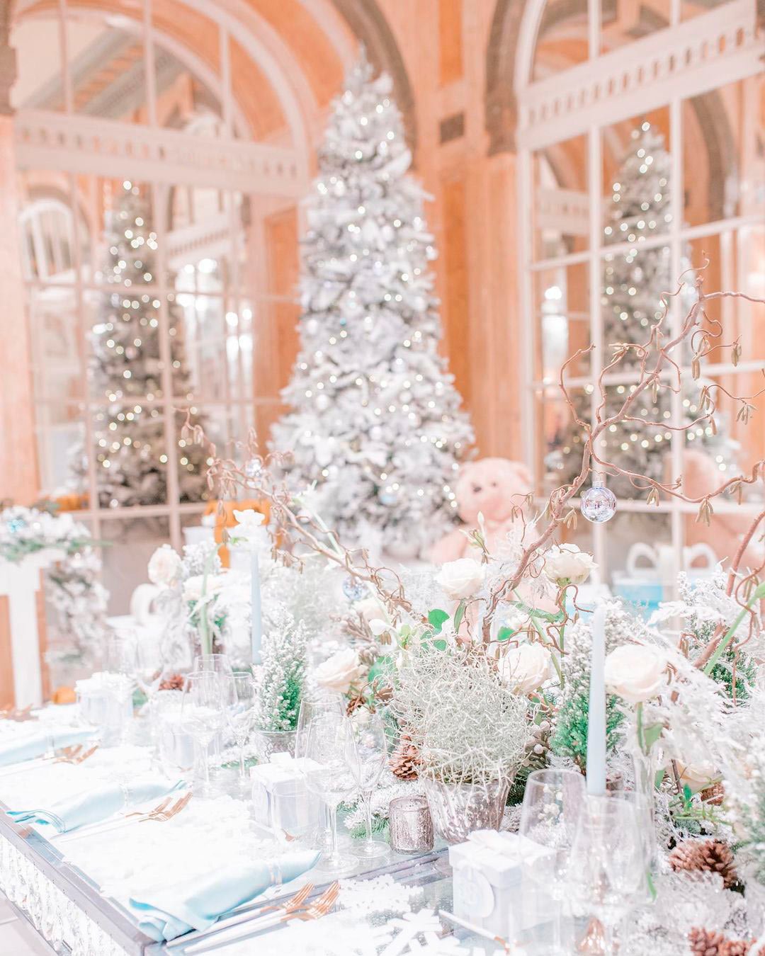 winter wedding decor wooden white shimmer
