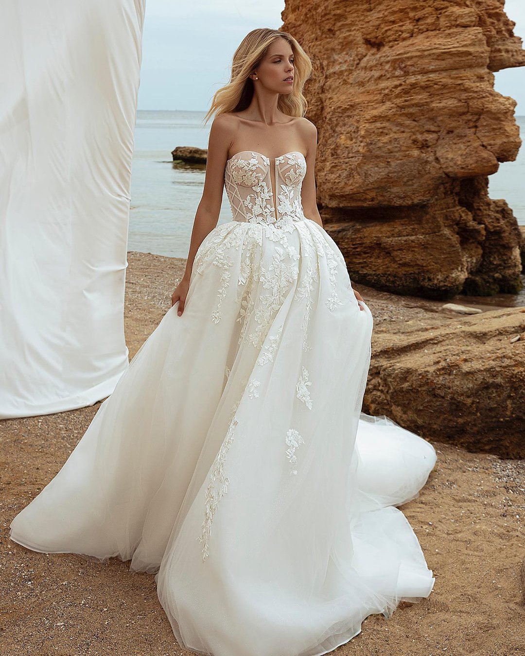 Beach Wedding Dresses For Seaside : 51 