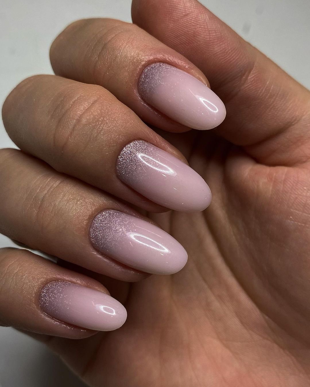 nail ideas for wedding ombre pink with glitter nastya_nogti_lak