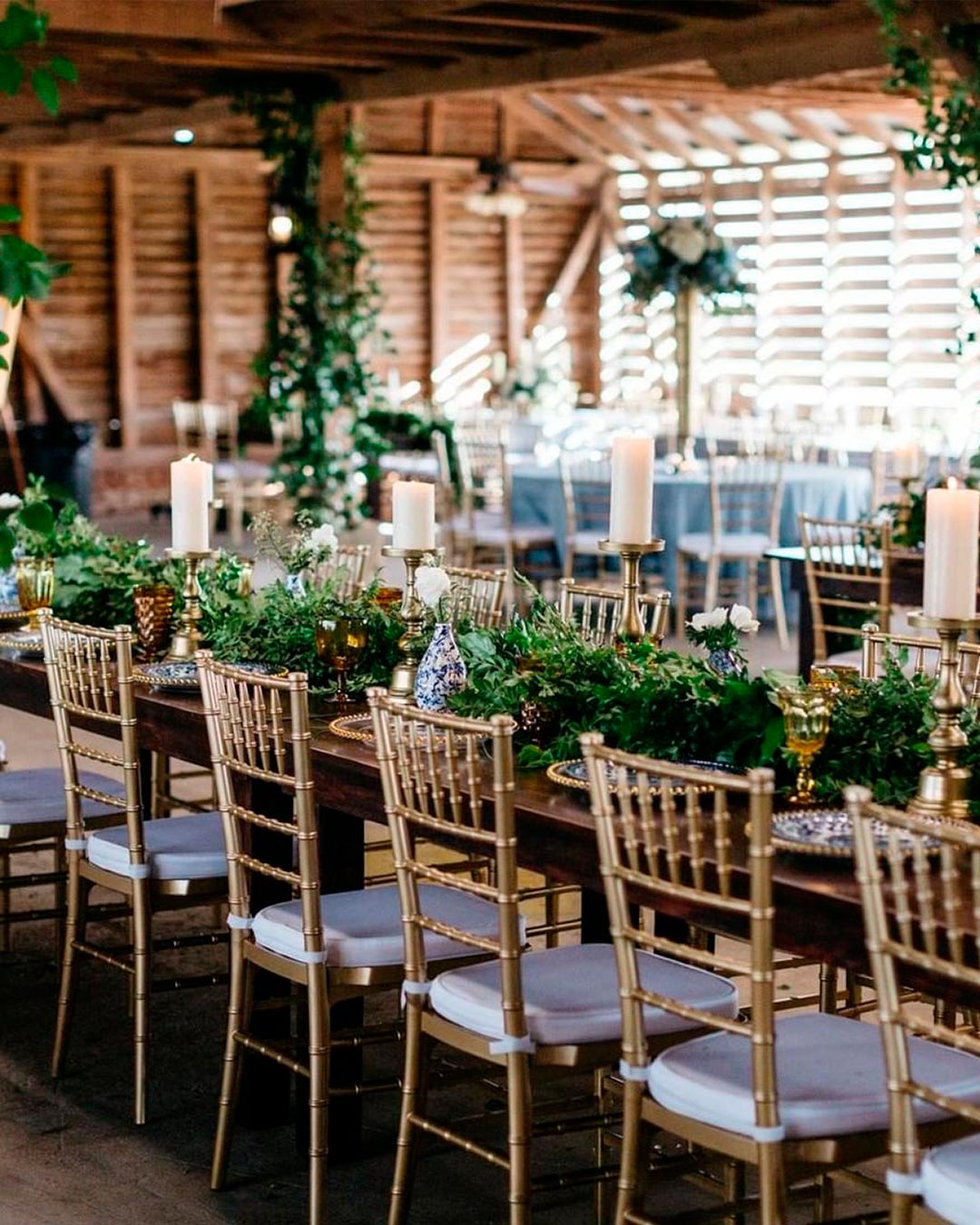 rustic wedding venues in georgia barn indoor table settiing