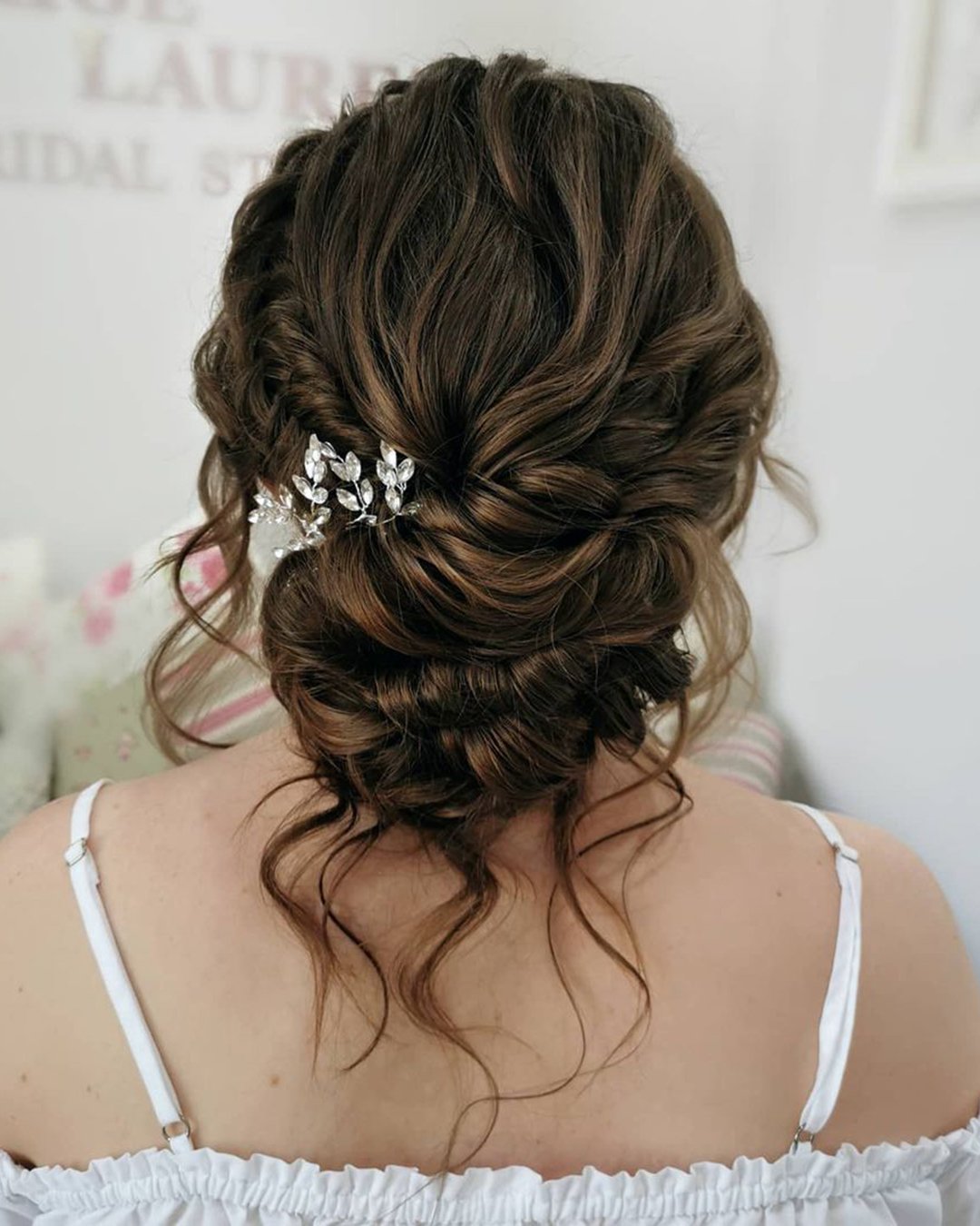 bridesmaid hairstyles slightly messy volume low bun paigelauren_bridalhair