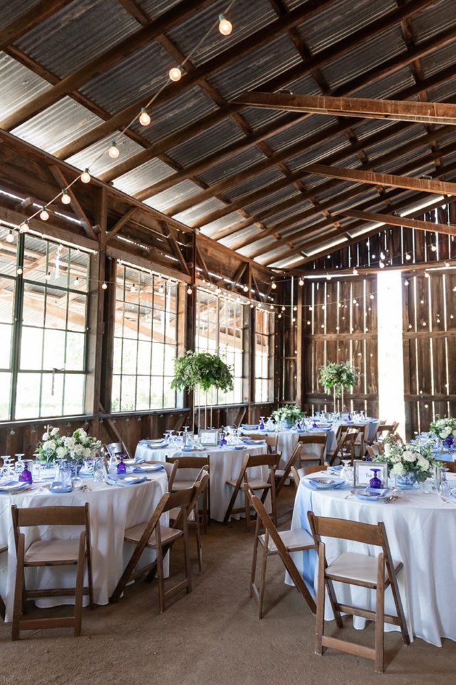 classic blue wedding weding reception decor
