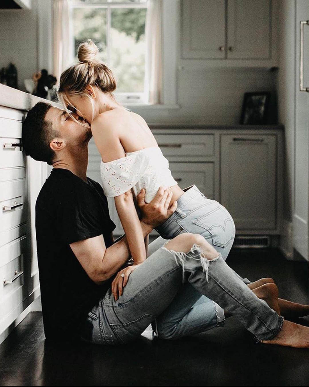 love-songs-for-him-couple-on-the-kitchen-janelle.elise.photo