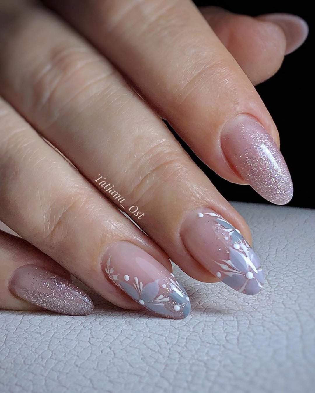 nail design wedding ideas gentle pink flowers sparkles tatjana_ost