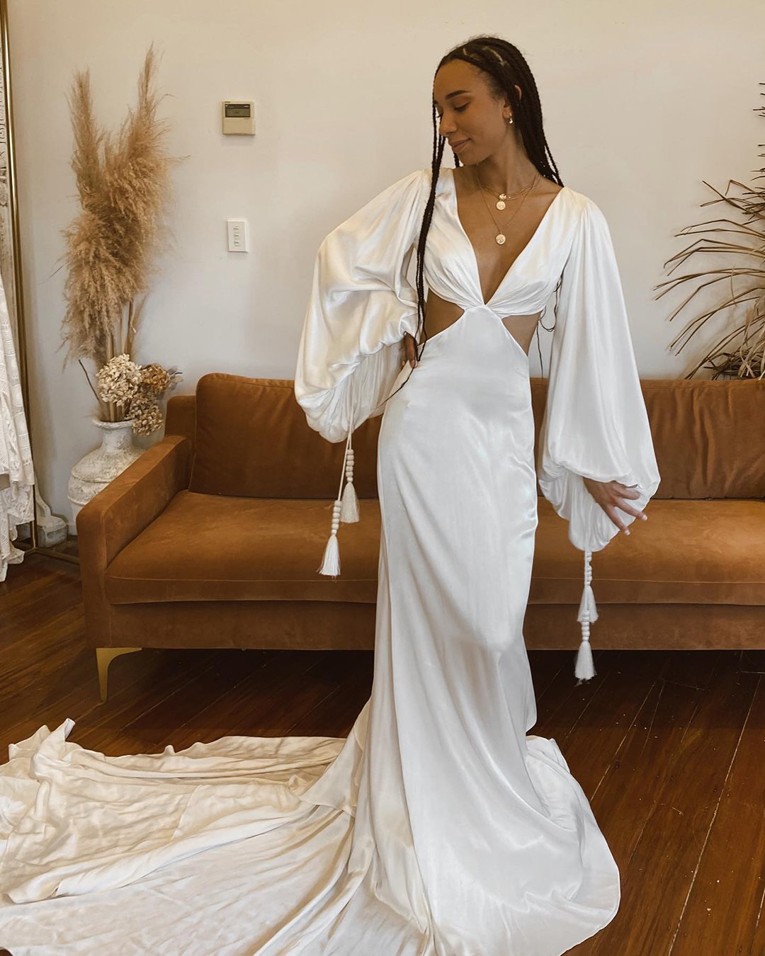 Spring Wedding Dresses: 9 Popular 