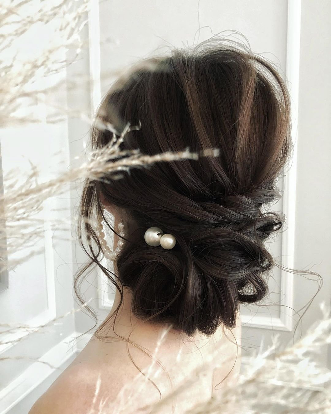 vintage wedding hairstyles elegant textured chignon juliafratichelli.bridalstylist
