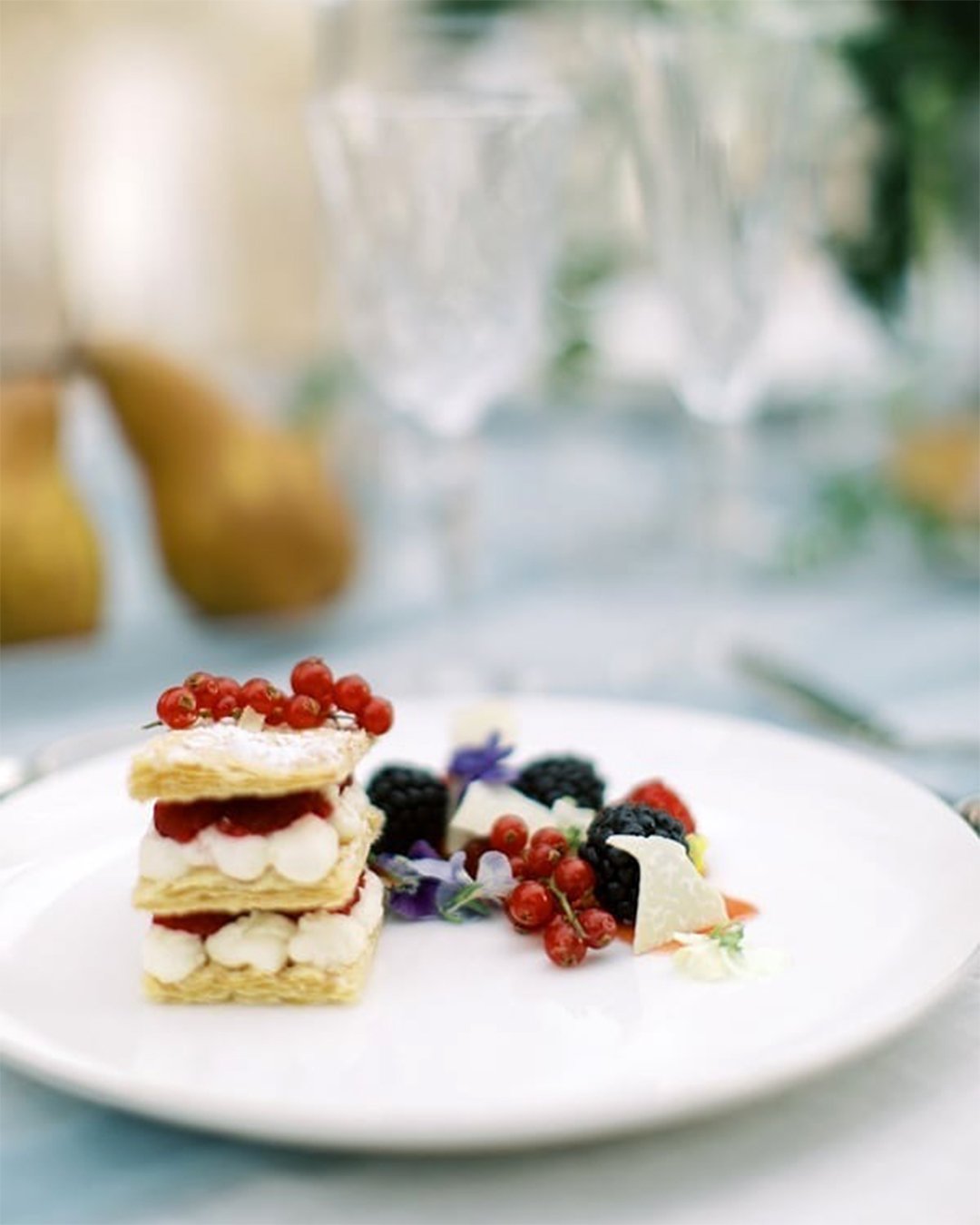 wedding cake alternatives desserts with fruits
