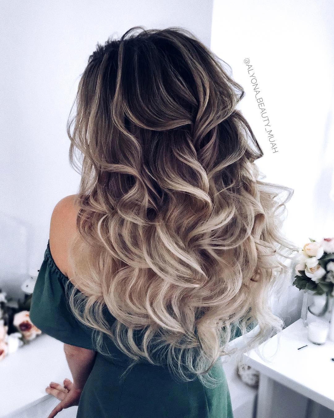 wedding hairstyles down volume waves on ombre long hair alyona_beauty_muah
