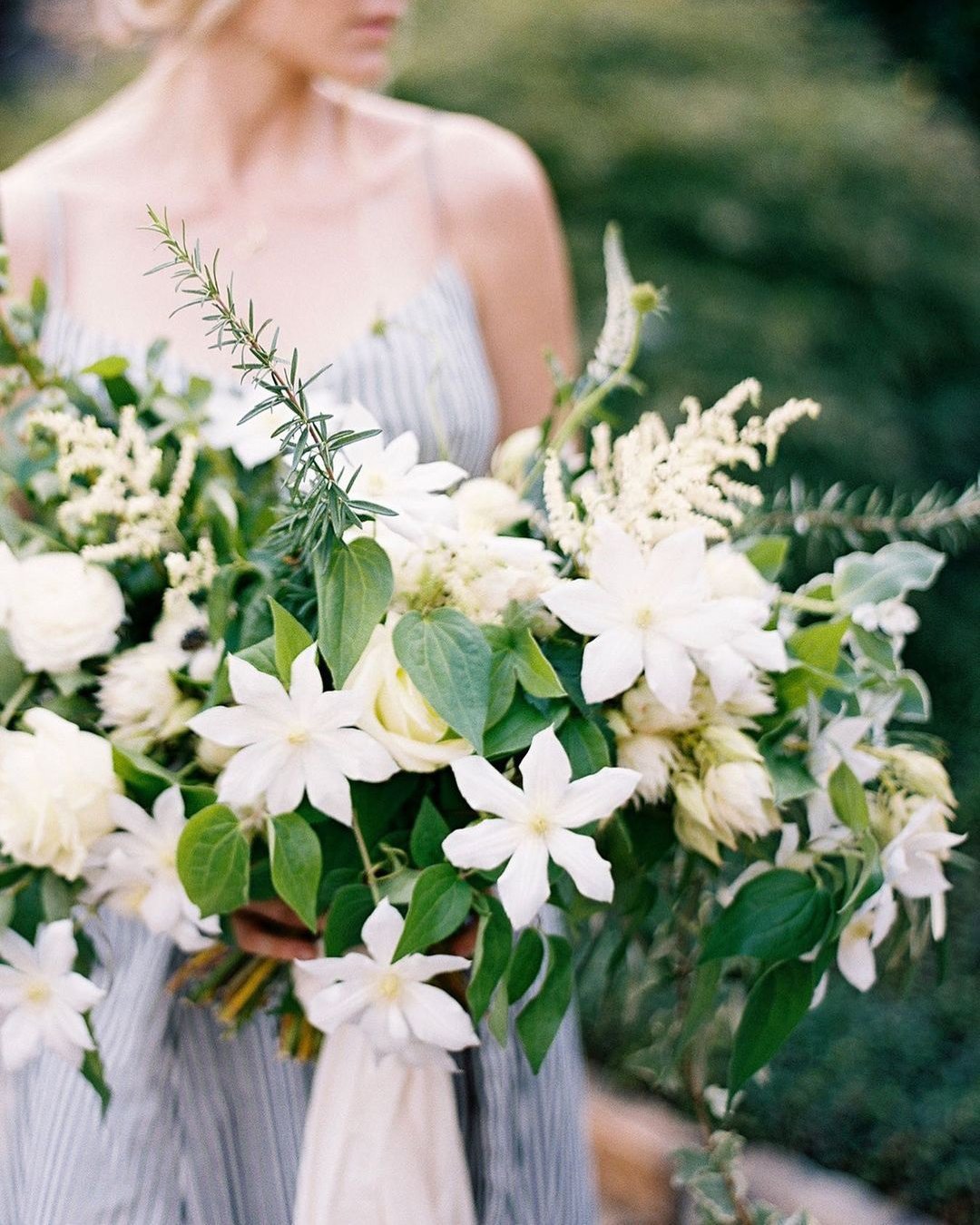 wildflower wedding bouquets white flowers