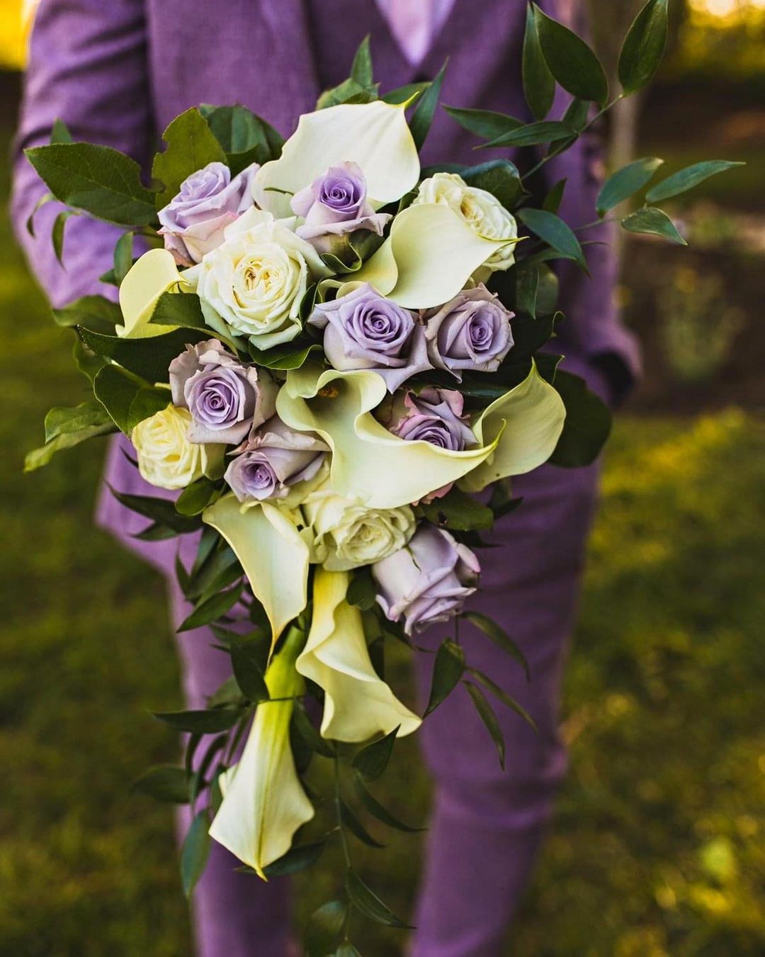 cascading wedding bouquets stylish cascading bouquets
