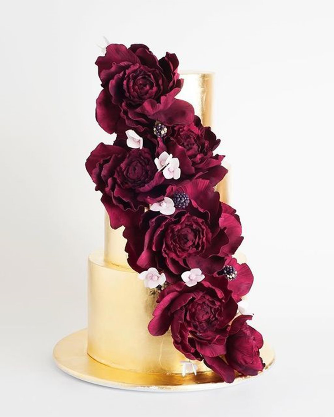 fall wedding cakes burgundy fall flowers wedding cake