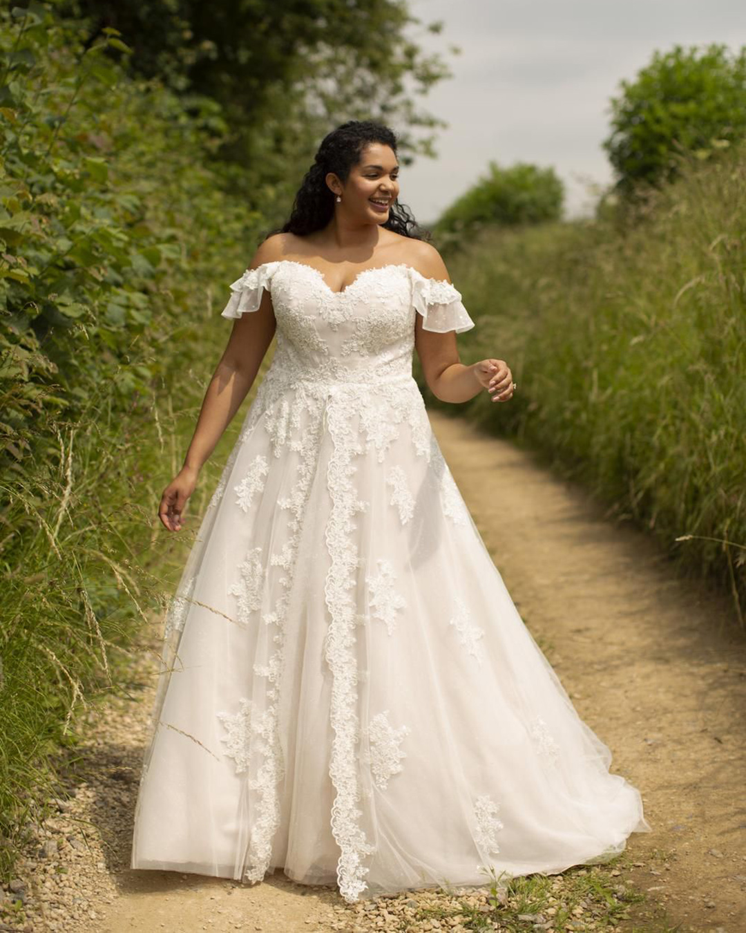 plus size wedding dress for big arms and tummy