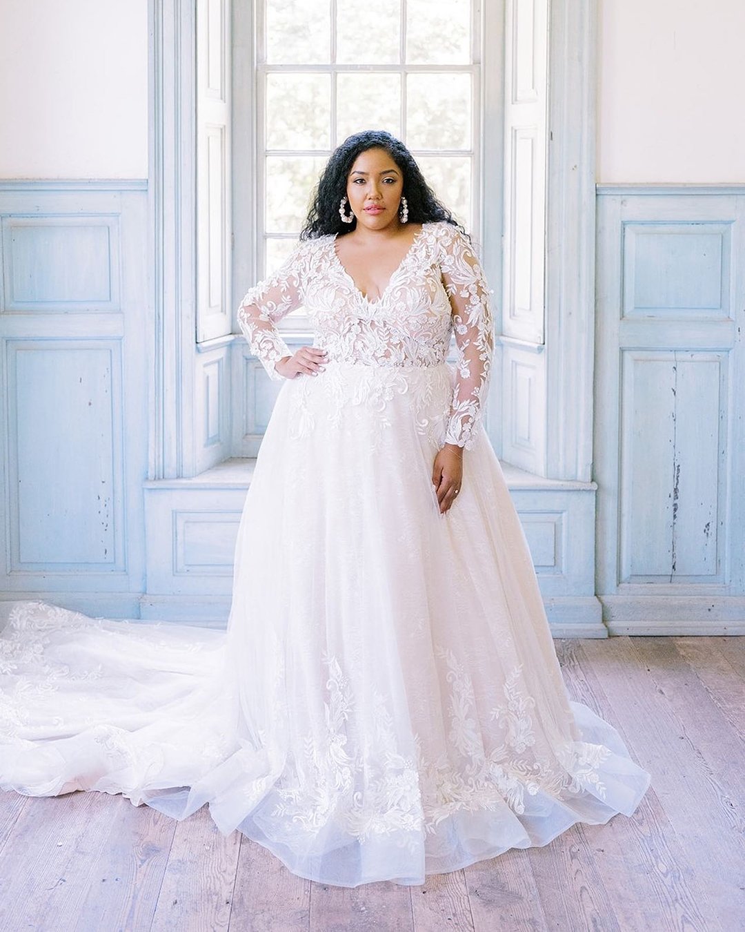 plus size wedding dress for big arms and tummy