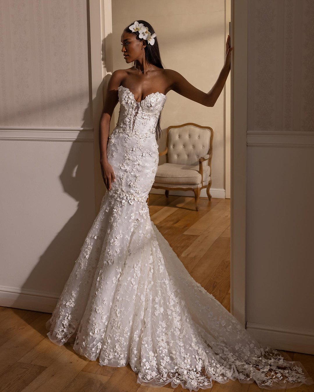 sexy wedding dresses ideas sweetheart neckline strapless fit and flare pninatornai