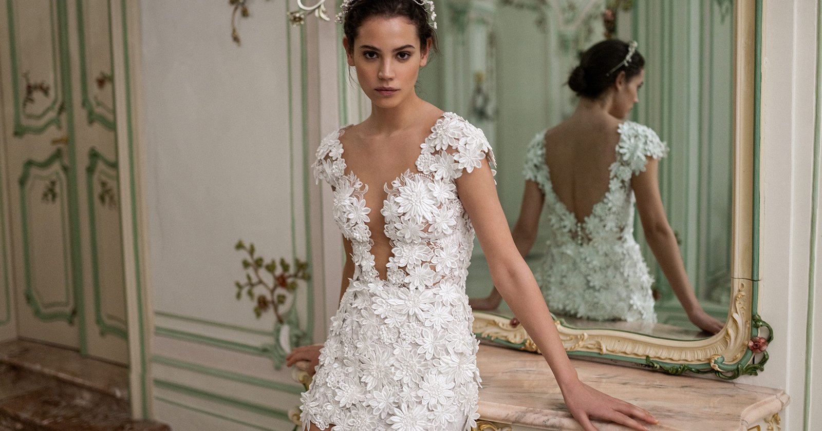 Wedding Dresses for Flat Chest: 10 Must Have Styles - Petite