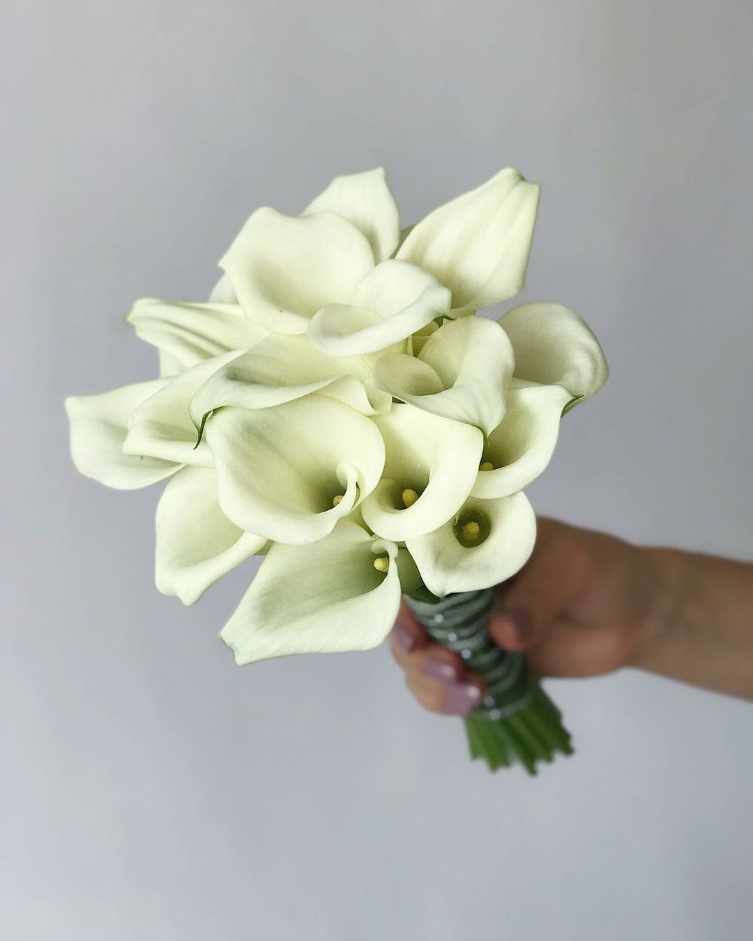 single bloom wedding bouquets gorgeous white calla lilies