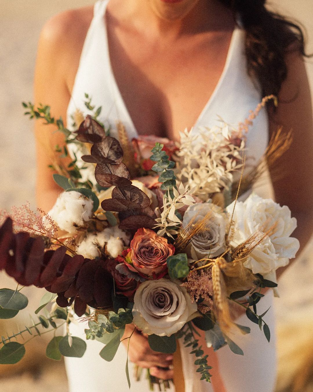 wedding bouquet ideas inspiration dried flower bouquet adn roses phuket_wedding_planner