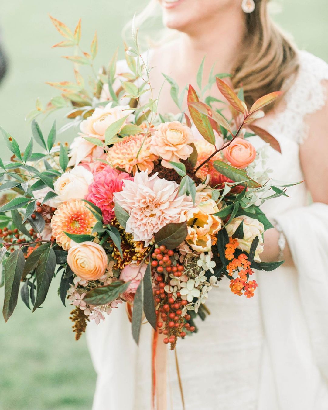 wedding bouquet ideas inspiration fall bouquet with barrie southern_blooms