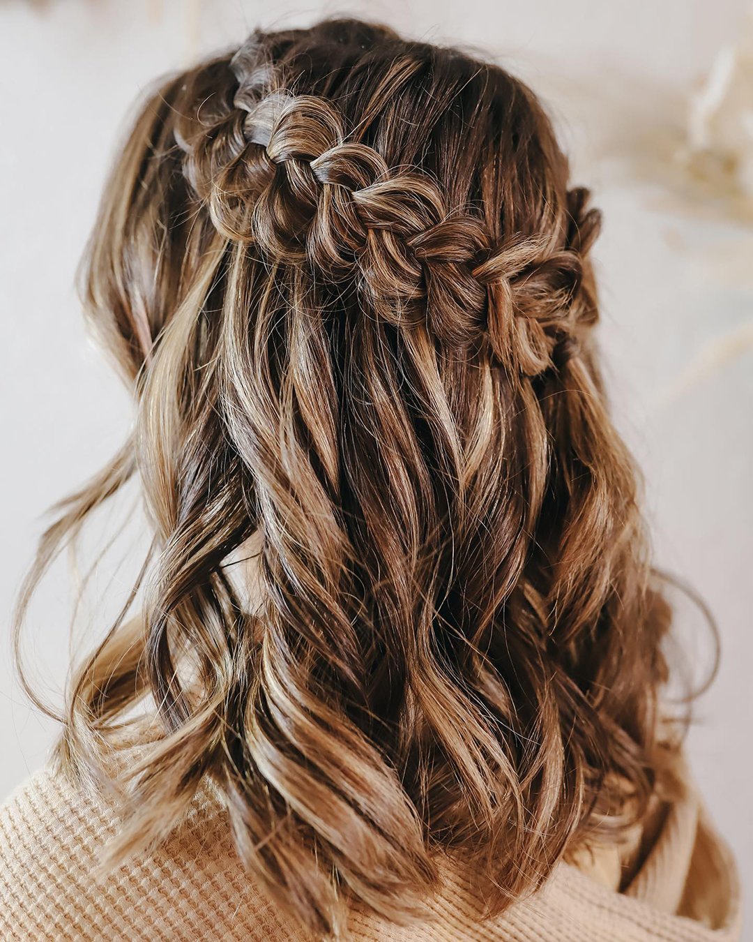 Wedding Guest Hairstyles 42 Looks 22 23 Guide Expert Tips