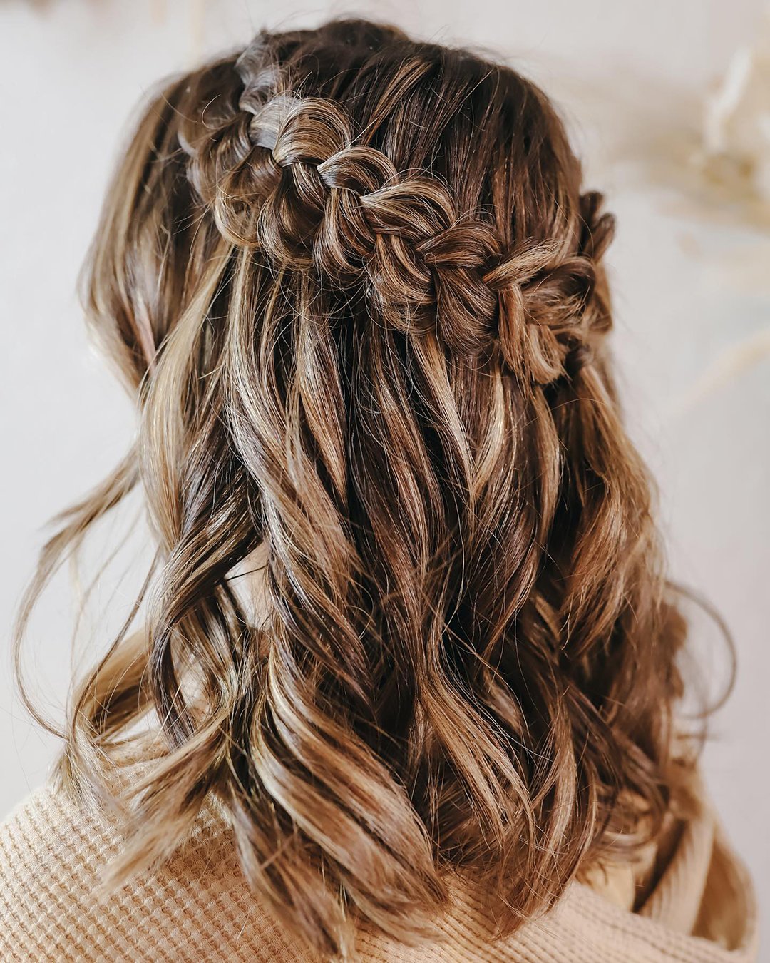 Wedding Guest Hairstyles 42 Looks 2022 ...