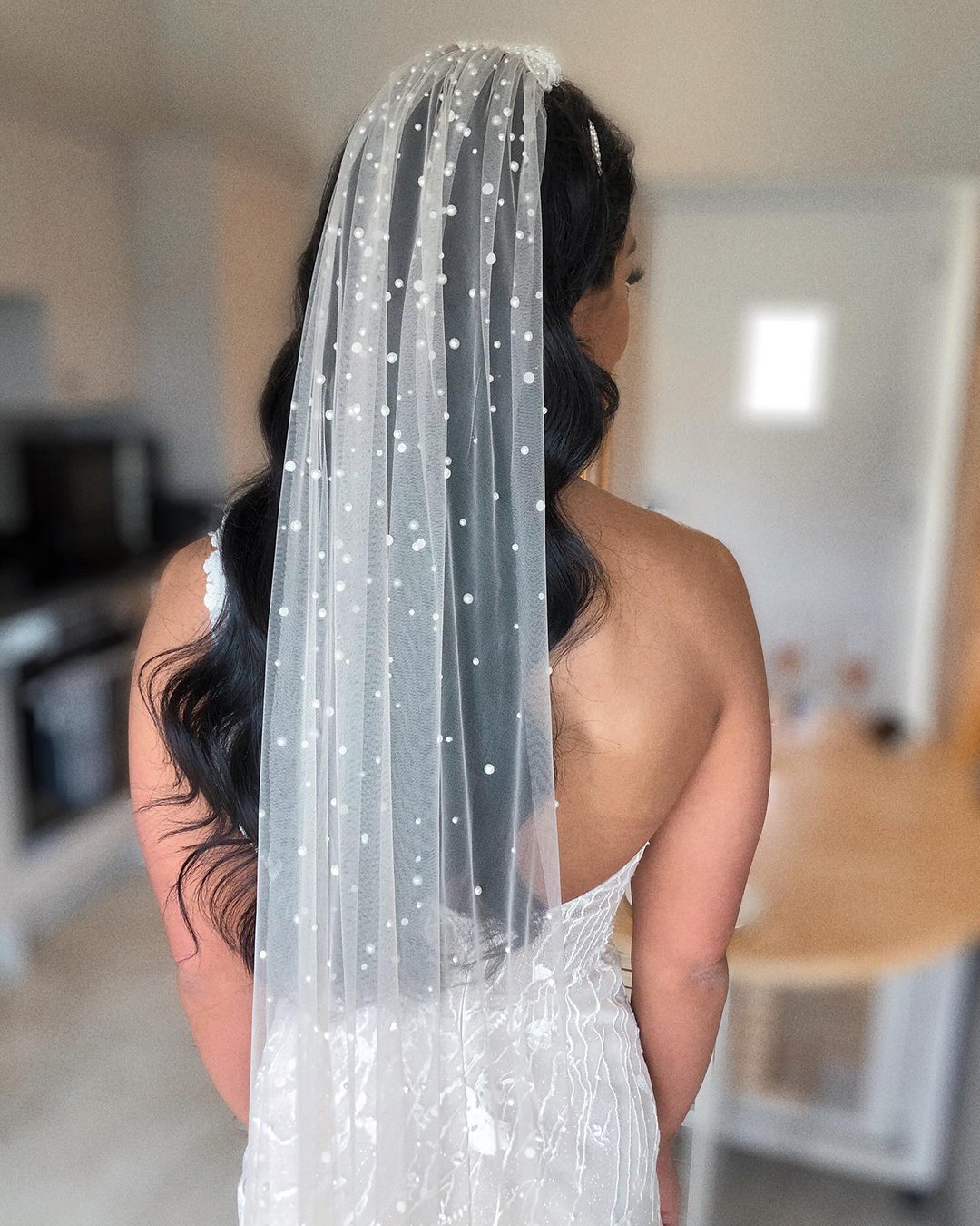 wedding hairstyles with veil hair down with pearls katya.valentinahair