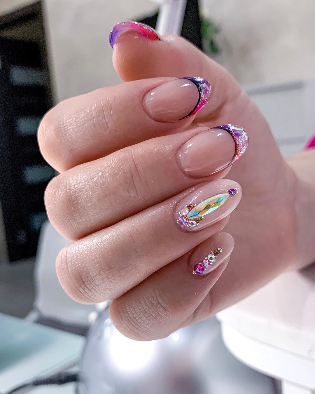 Wedding Nails 30 Best Ideas For Brides [2022/23 Guide]