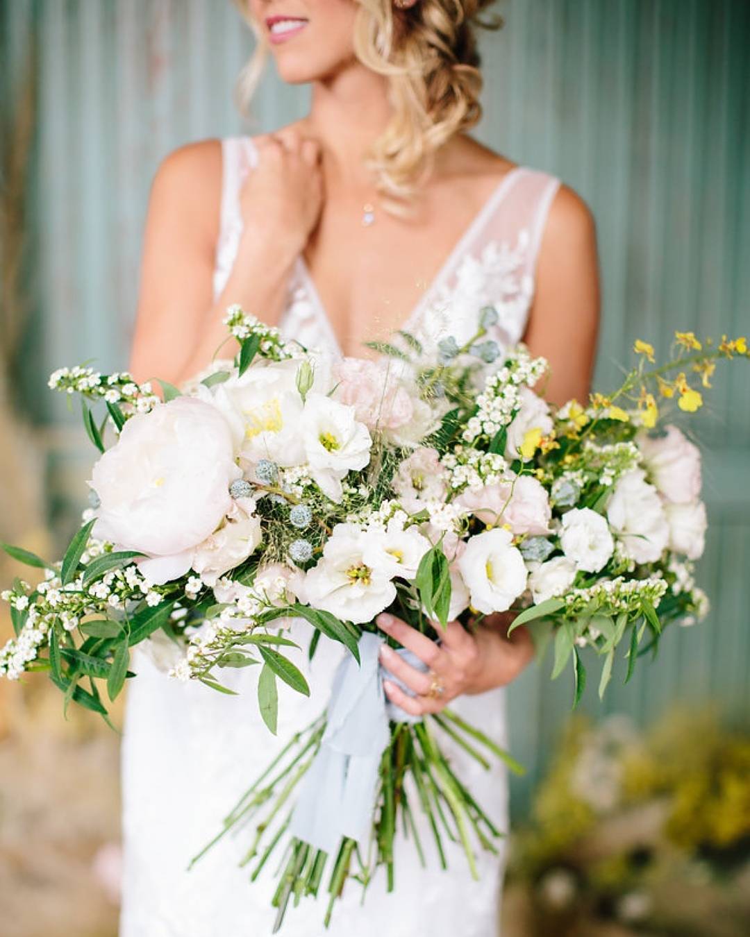 white wedding bouquets inspiration beautiful flowers