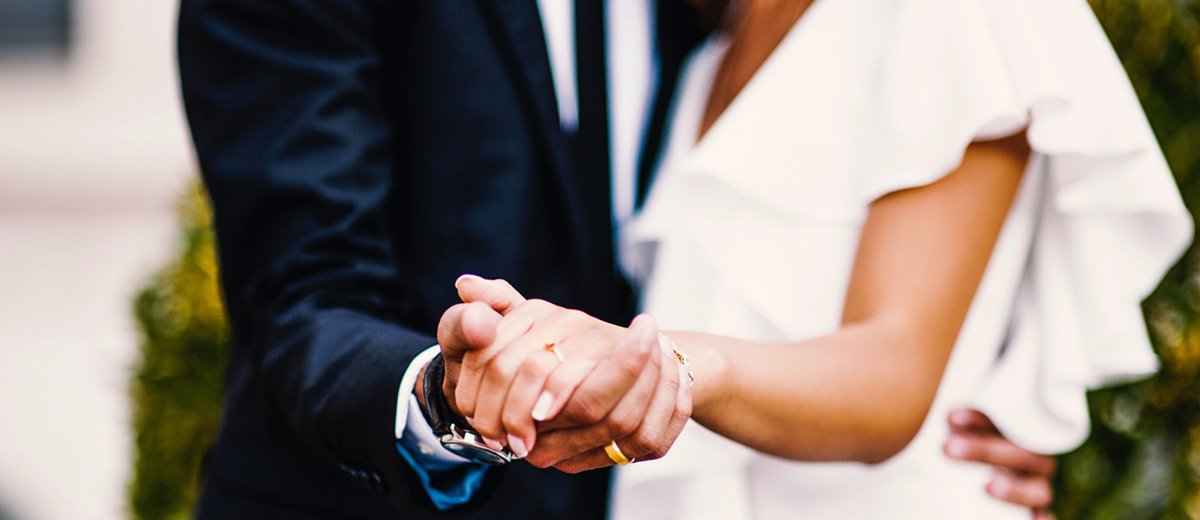 Only The Best 90s Wedding Songs As You Enjoy A Blast From The Past On Your Big Day