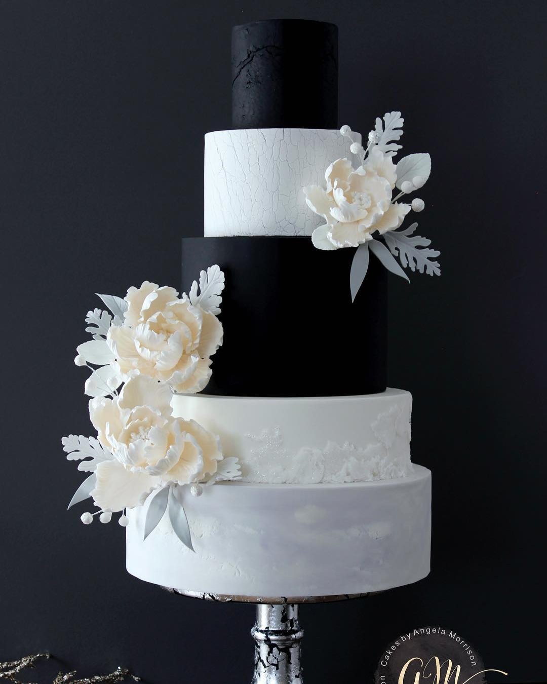 black and white wedding cakes minimalistic black and white cakesblack and white wedding cakes wedding cakes with flowers