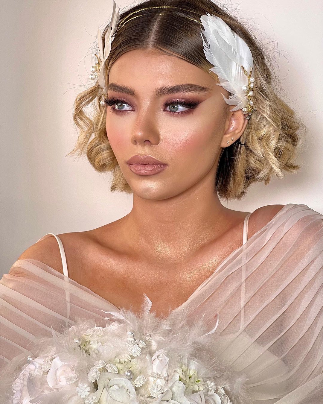 boho wedding makeup brightpink with smokey arrows makeupbyneginii