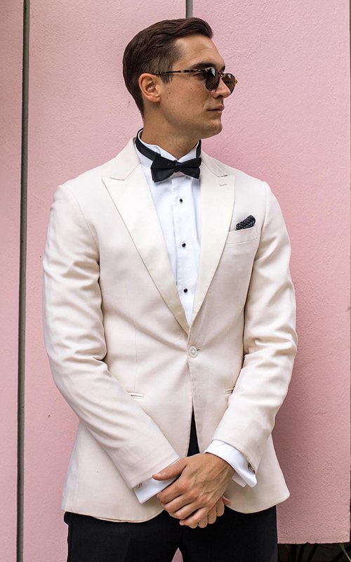 Groom Suits: 24 Best Attire For Men's 2023 Guide + FAQs