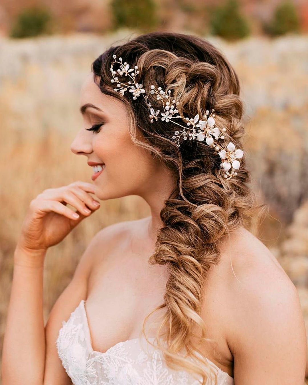how to choose wedding hairstyle bride smile