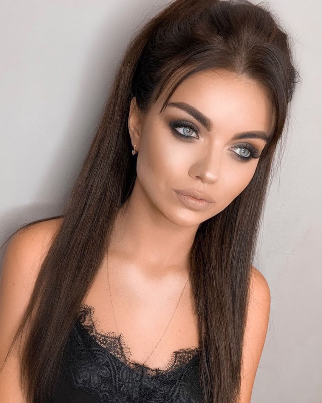 Eye Makeup For Blue Eyes And Brown Hair