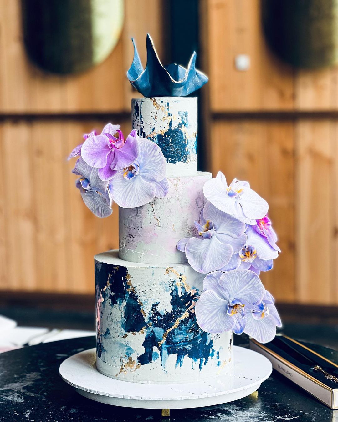 Marble Wedding Cake [2022 Guide & FAQs] | Wedding Forward
