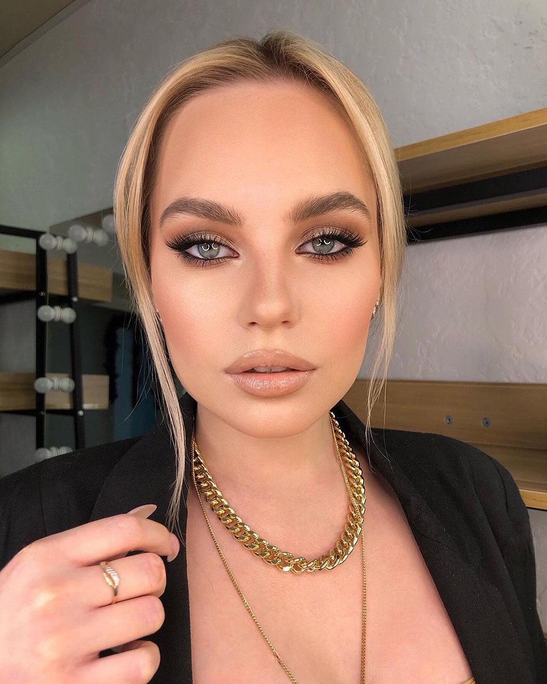 Prom Makeup For Blonde Hair Blue Eyes Saubhaya Makeup