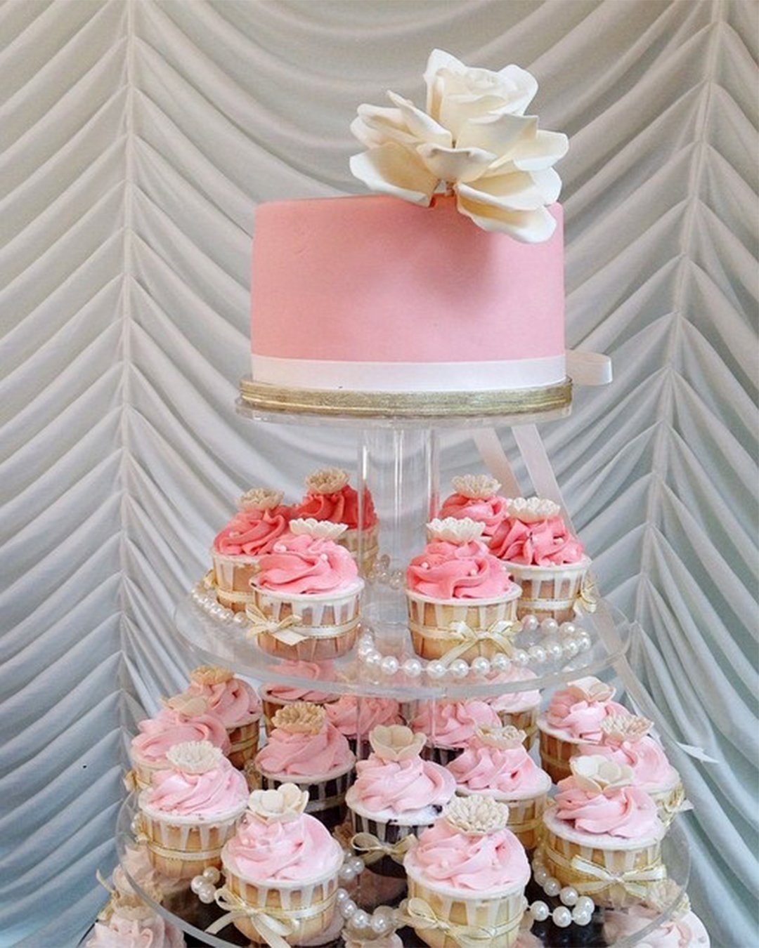 unique wedding cupcake ideas pink vintage cupcakes