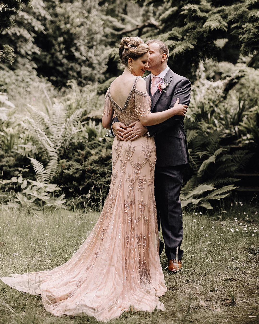 vintage fitted wedding dresses
