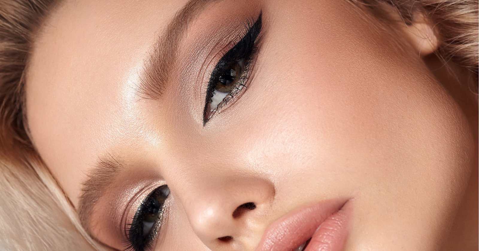 Retro Makeup Look for Hazel Eyes created on Craiyon, image size:1600x840