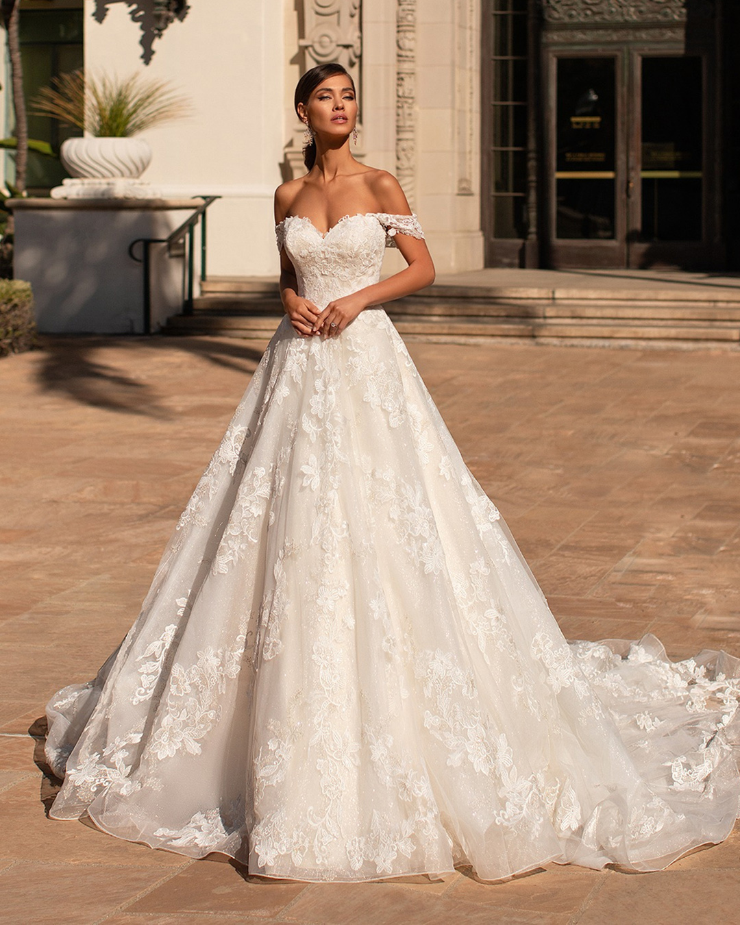 a line dresses for weddings