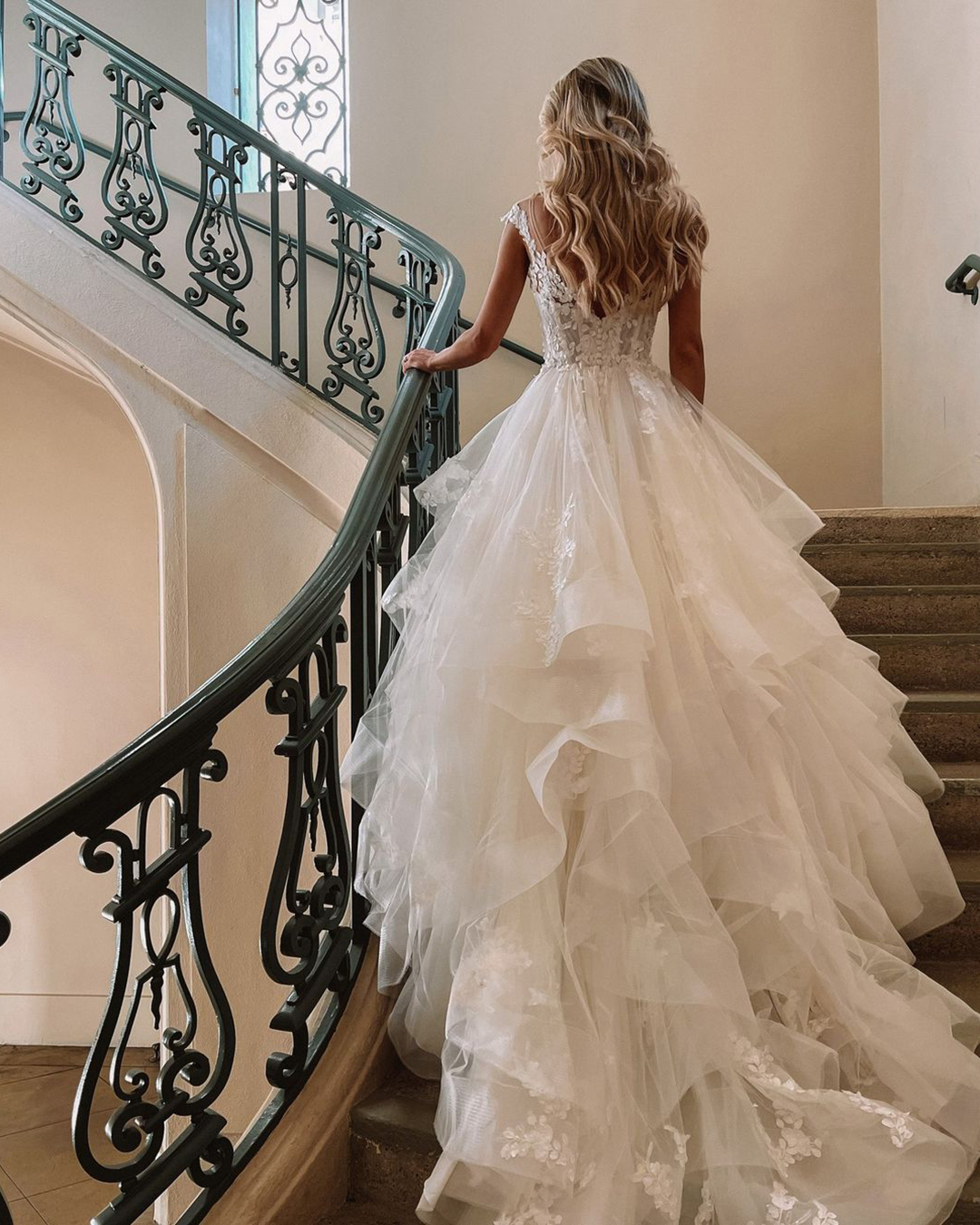 ball gown wedding dresses lace top ruffled skirt train martinaliana