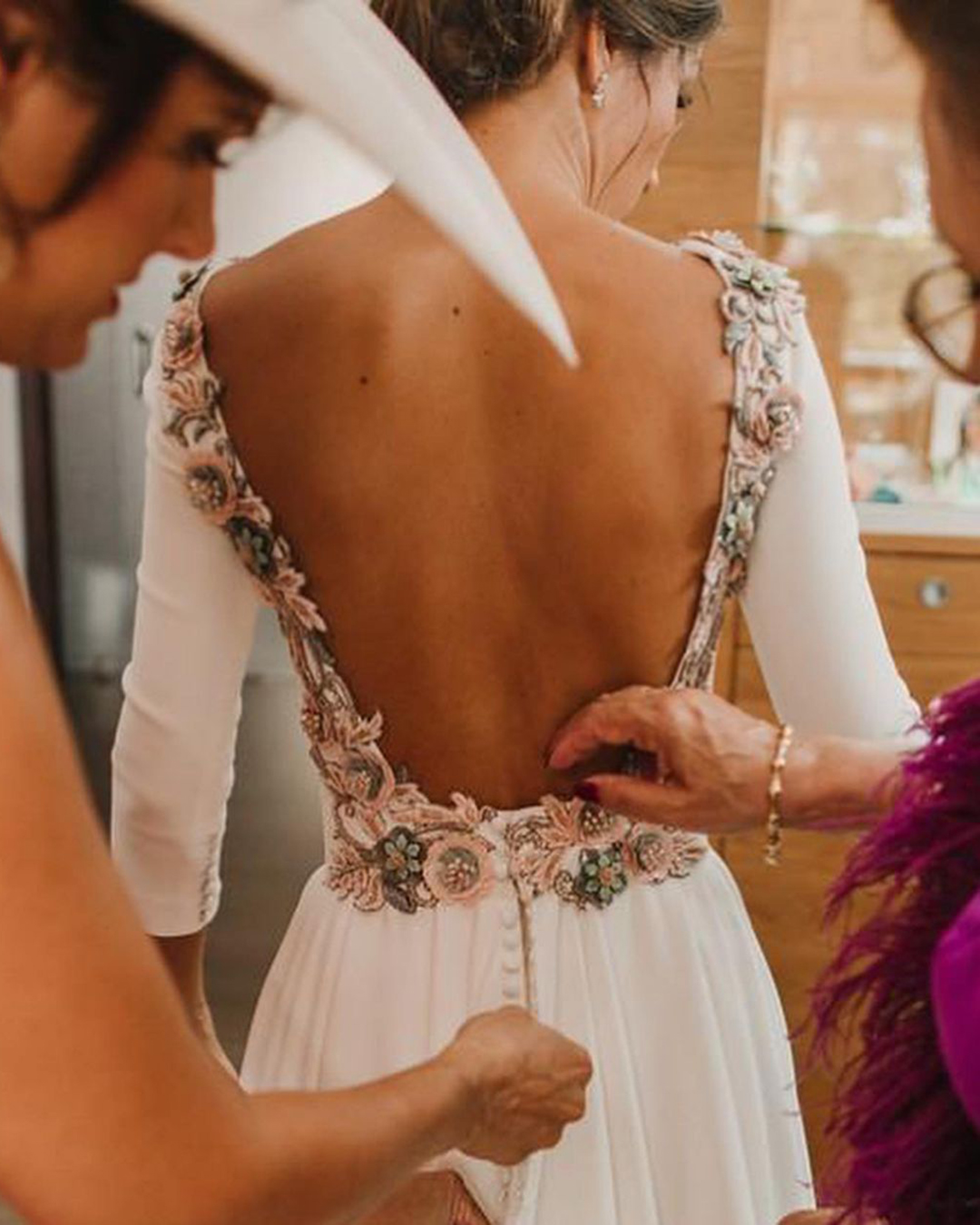 fashion forward wedding dresses floral appliques backless rubenhernandezcostura