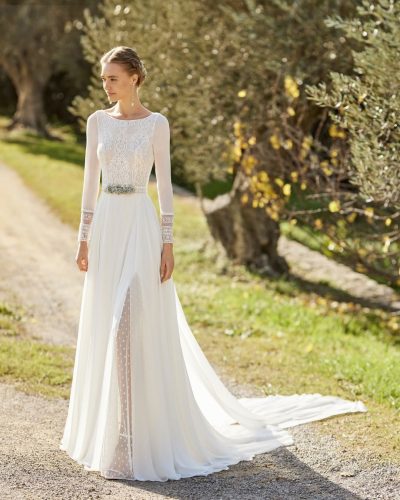 Lace Wedding Dresses: 33 Equisite Looks + Expert Tips