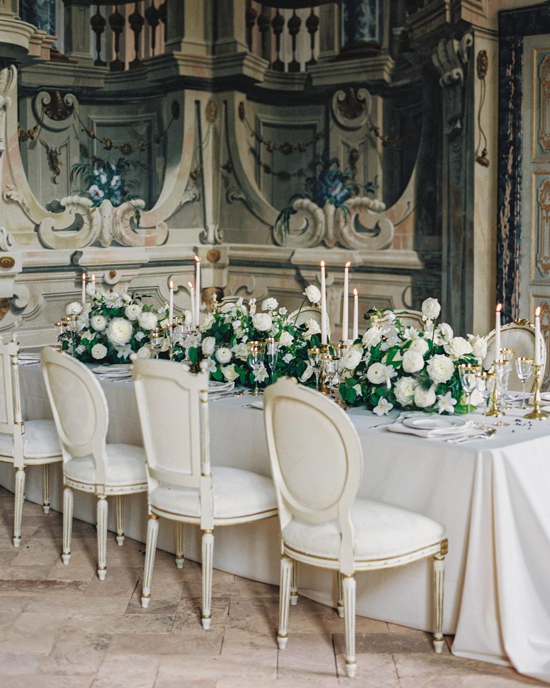 modern wedding decor white style florisitcs