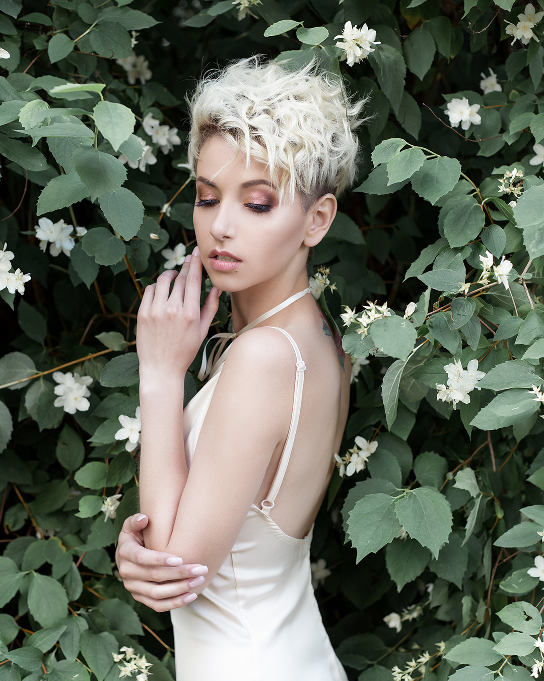 Pixie Wedding Hairstyles Ideas For 2022/23 [Guide & FAQs]