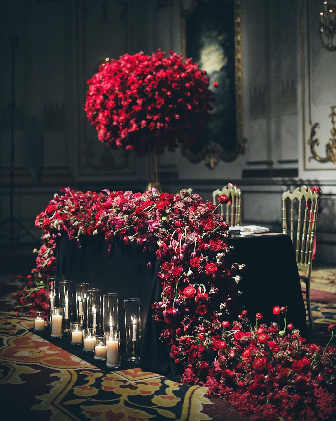 red and black wedding theme reception